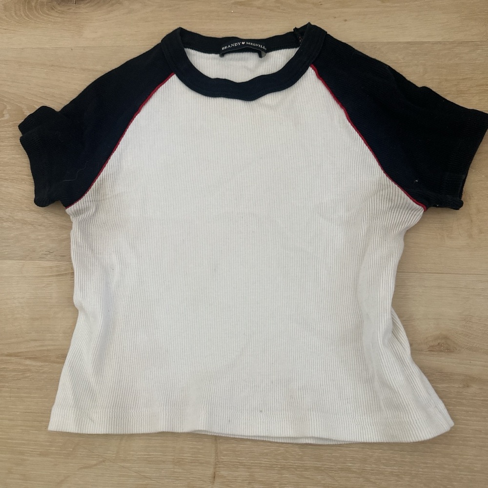 Brandy Melville Baby Tee
